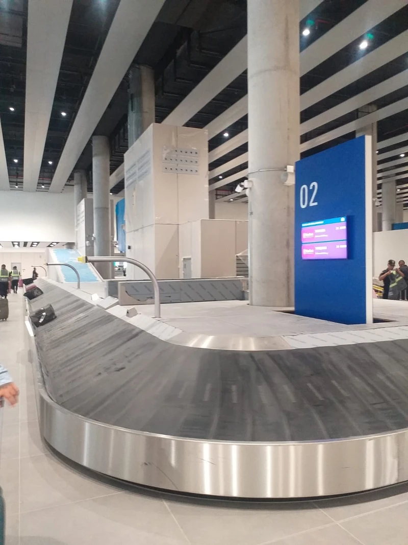 Cinta de entrega de equipajes de la nueva terminal de pasajeros del aeropuerto internacional de Lima/“Jorge Chávez”.